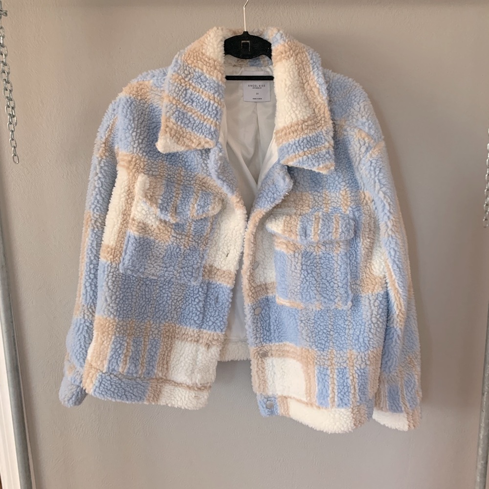 Super cute fleece fuzzy jacket coat button up white aztec sherpa XL angel kiss